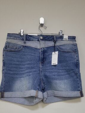JUDY BLUE Baby I'm Amazed High Waist Jean Shorts